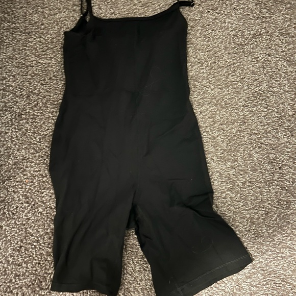 black romper - Picture 1 of 3